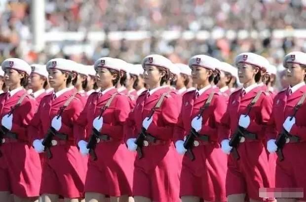 民兵方队领队，向右看时最震撼—广东民兵的荣耀时刻