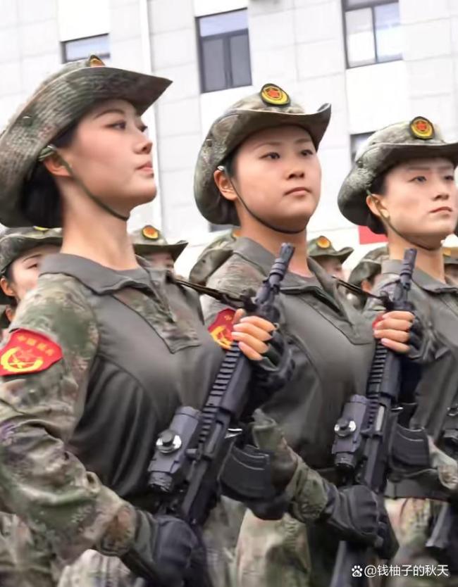 民兵方队领队，向右看时最震撼—广东民兵的荣耀时刻