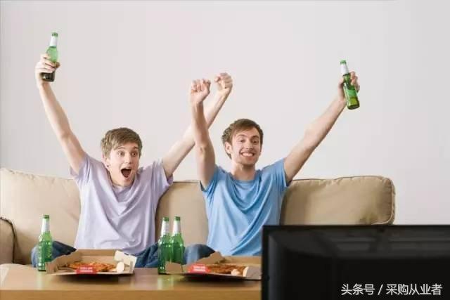 广东大学毕业生创业新风潮，体育外卖月营收近10万