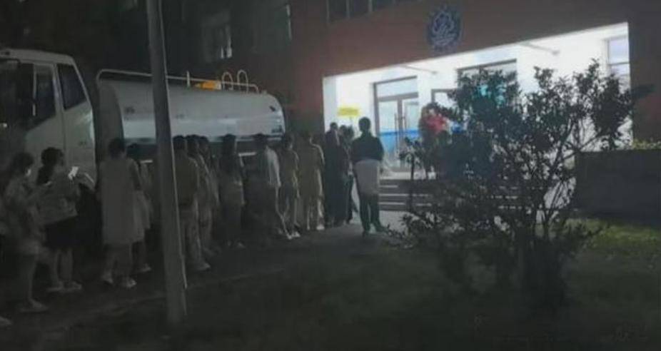 沈阳通报沈师大学生呕吐腹泻事件，校园食品安全管理亟待加强
