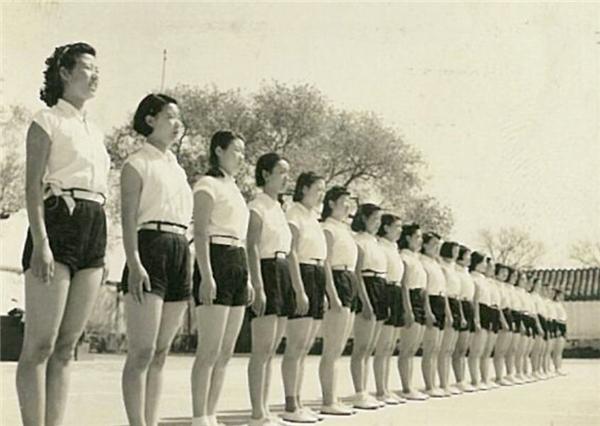 揭秘，女性内衣为何价格昂贵且穿着不适？