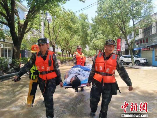 主持过美食节目的主持人都有谁？揭秘那些让你爱上厨房的黄金面孔